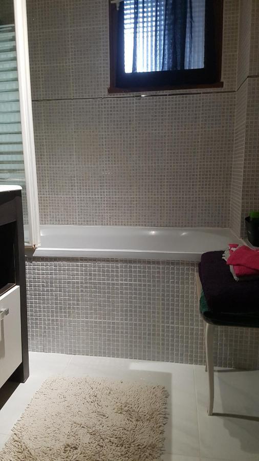 Appartement F3 ブザンソン エクステリア 写真